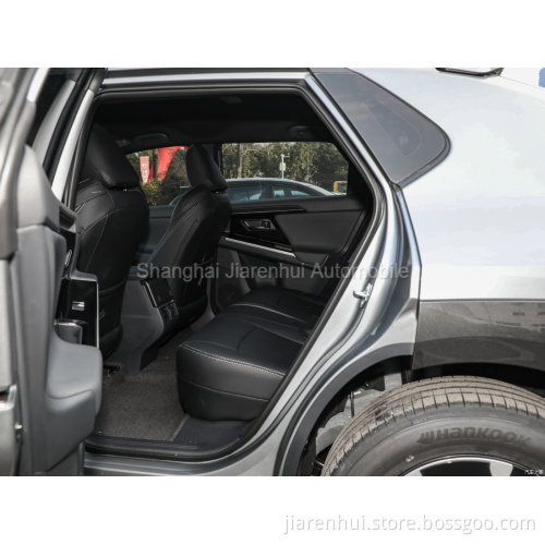 Gamma 615 km EV auto Toyota BZ4X con alta configurazione
